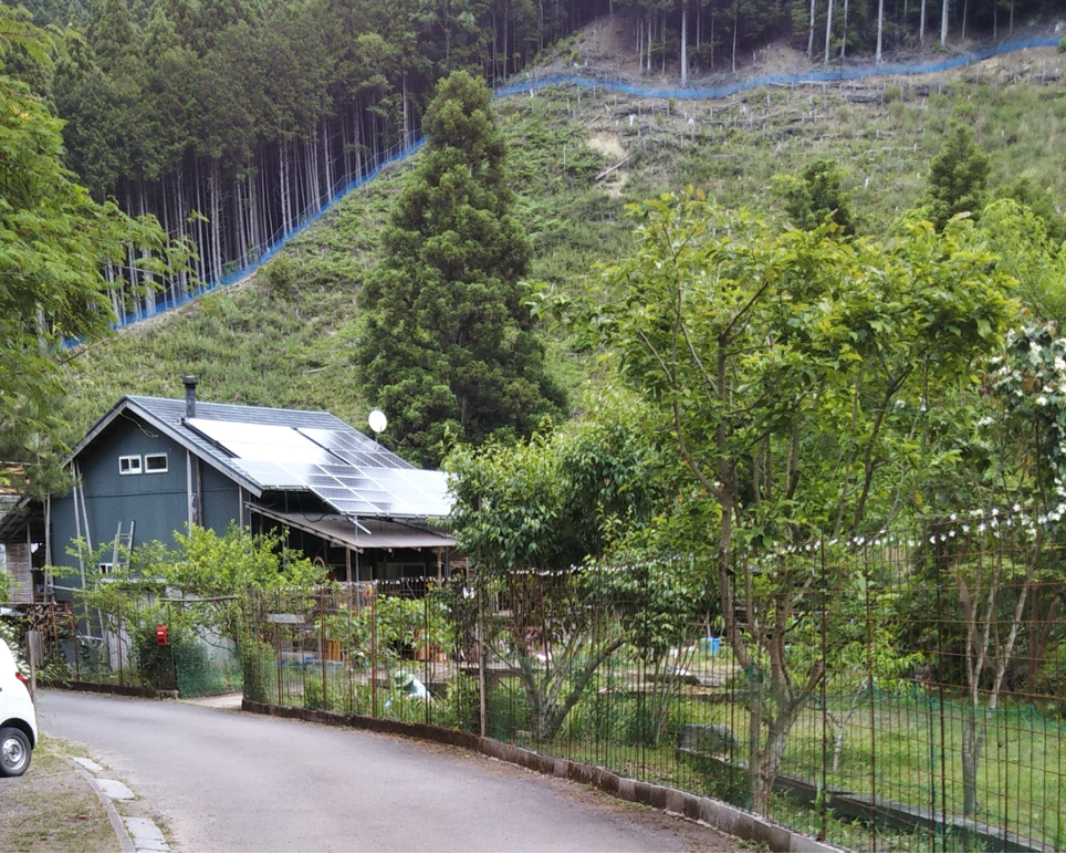 芦見谷の山小屋